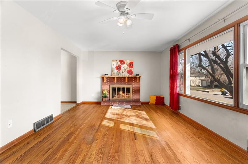 8800 Kentucky Ave, Kansas City, MO 64138