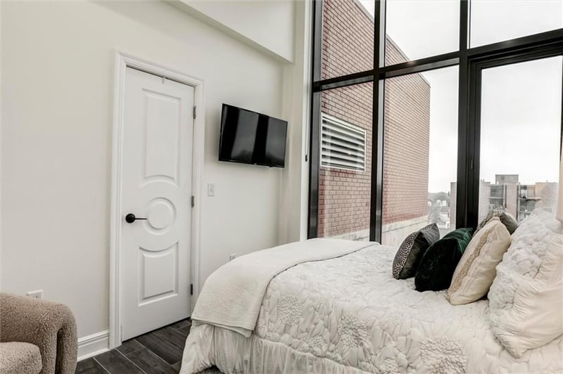 2940 Baltimore Ave #1505, Kansas City, MO 64108