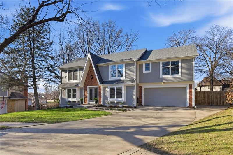 11612 W 100th St, Overland Park, KS 66214