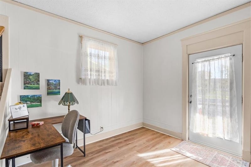 3210 Summit St, Kansas City, MO 64111