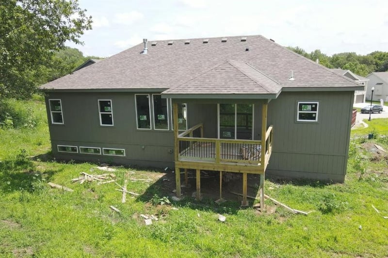 108 Johnson Cir, Dearborn, MO 64439