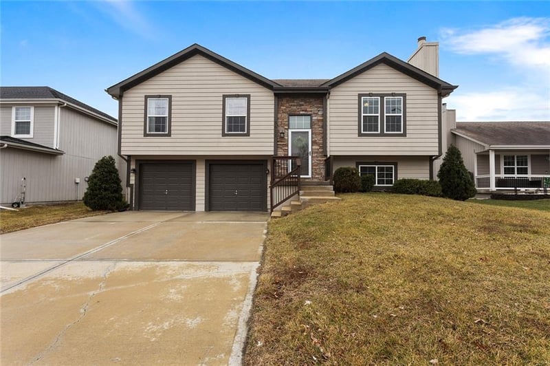 8611 116th St, Kansas City, MO 64157