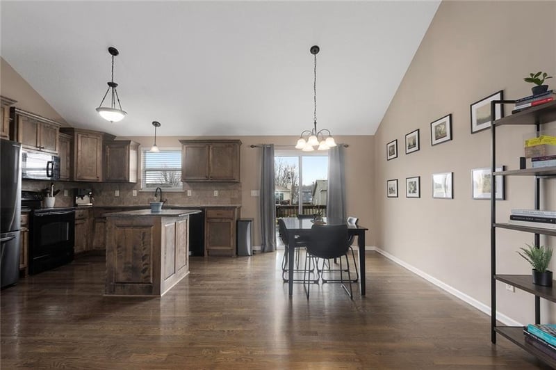 8611 116th St, Kansas City, MO 64157