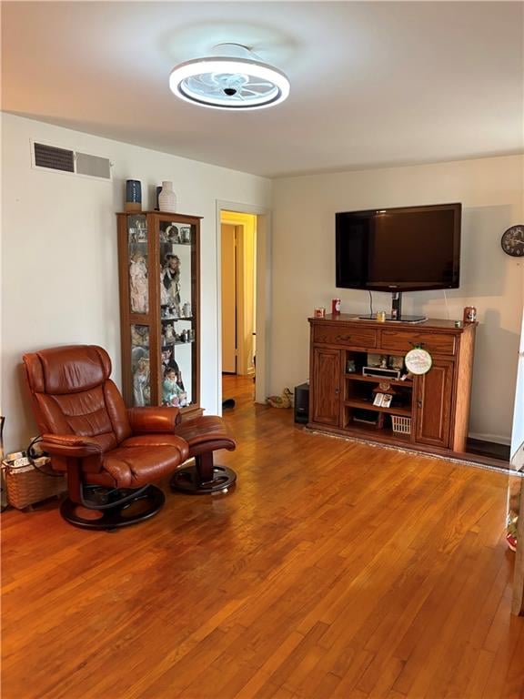 1404 67th Ter, Gladstone, MO 64118