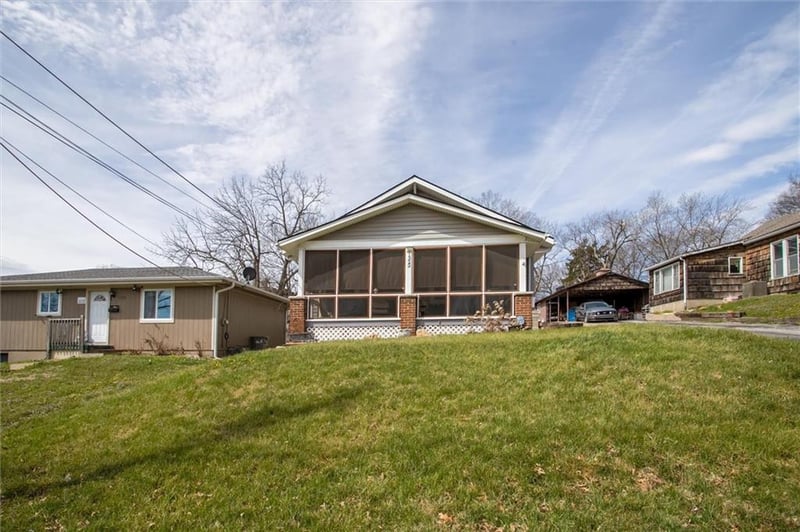 1322 34th St, Kansas City, KS 66102
