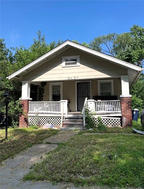 5427 Olive St, Kansas City, MO 64130