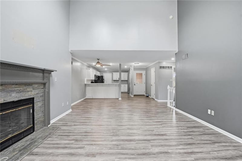 212 Hansen Ct, Independence, MO 64055