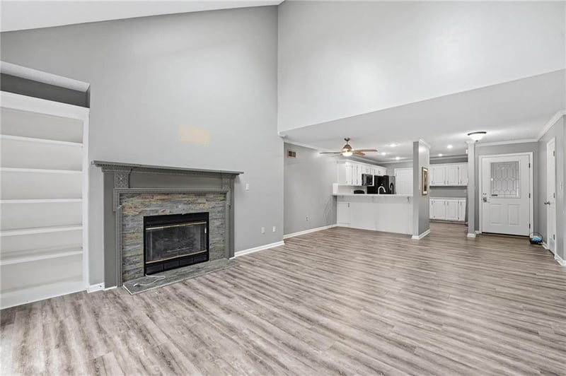 212 Hansen Ct, Independence, MO 64055