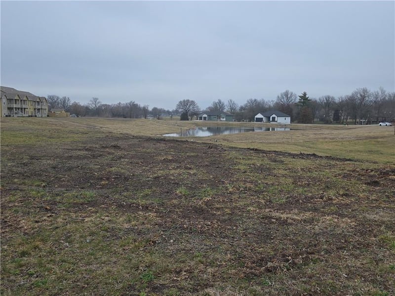 823 17th St, Ottawa, KS 66067