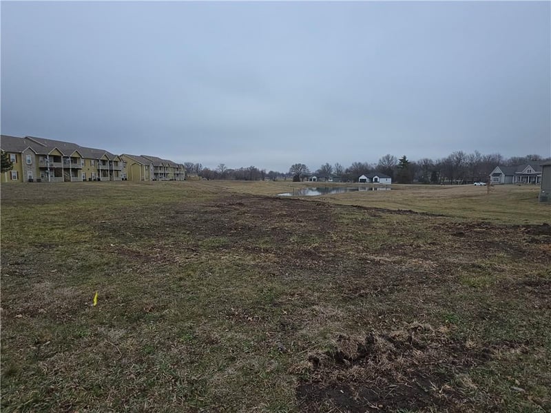 823 17th St, Ottawa, KS 66067