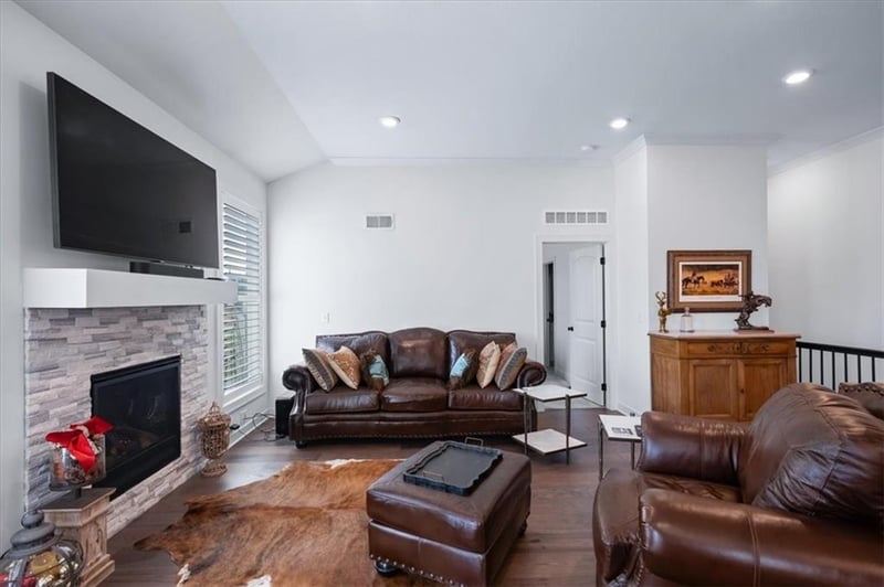 10715 Fisk Ave, Kansas City, MO 64154