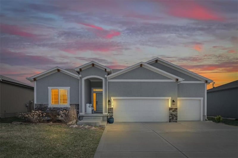 10715 Fisk Ave, Kansas City, MO 64154