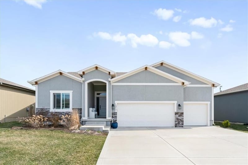 10715 Fisk Ave, Kansas City, MO 64154