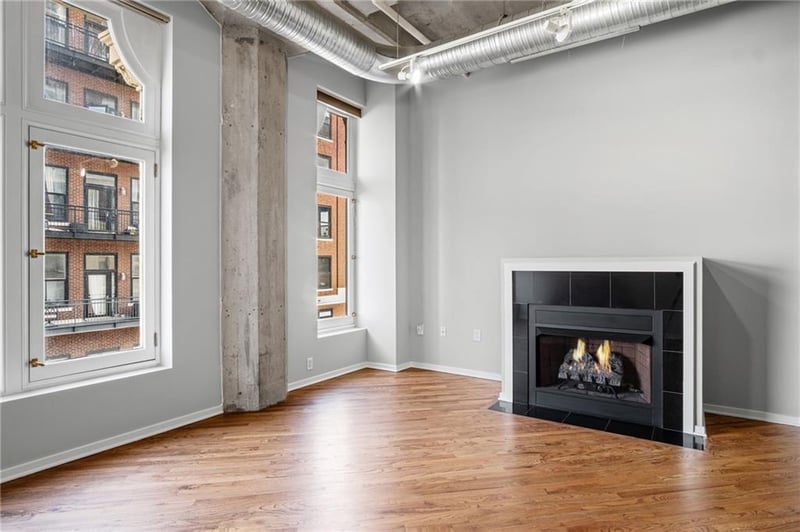 2107 Grand Blvd #304, Kansas City, MO 64108