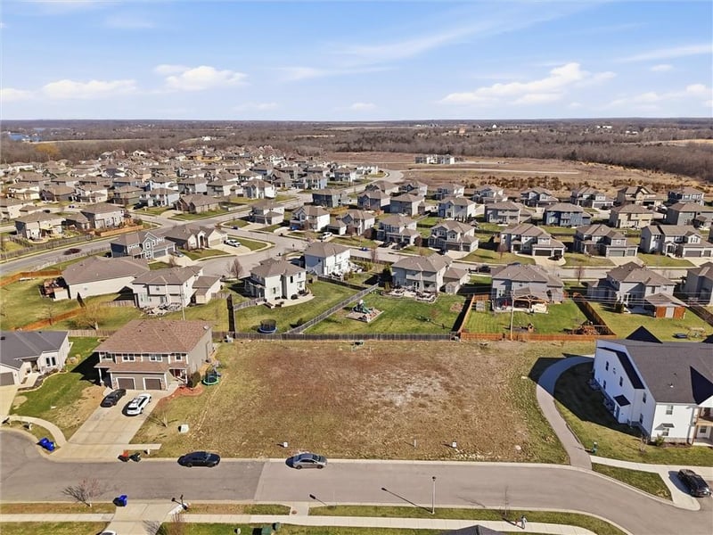 28332 164th St, Gardner, KS 66030