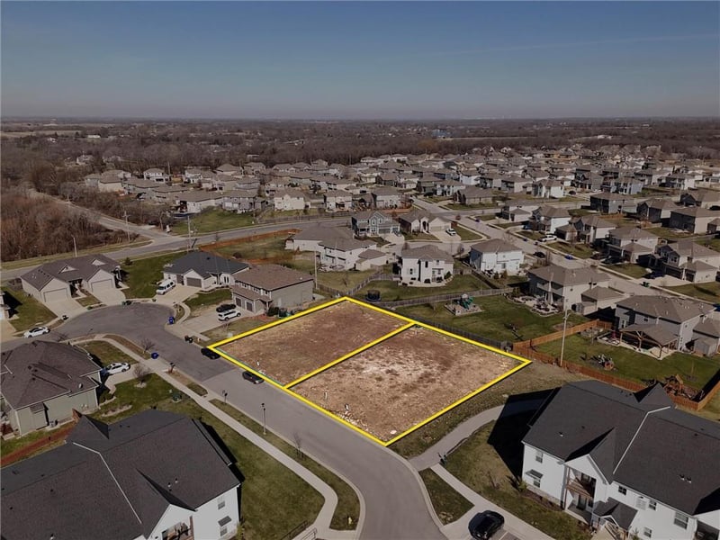 28332 164th St, Gardner, KS 66030