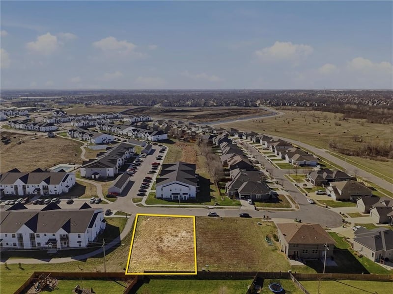 28324 164th St, Gardner, KS 66030