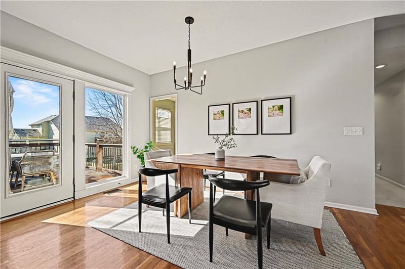 8127 98th Ter, Kansas City, MO 64157