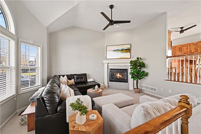 8127 98th Ter, Kansas City, MO 64157