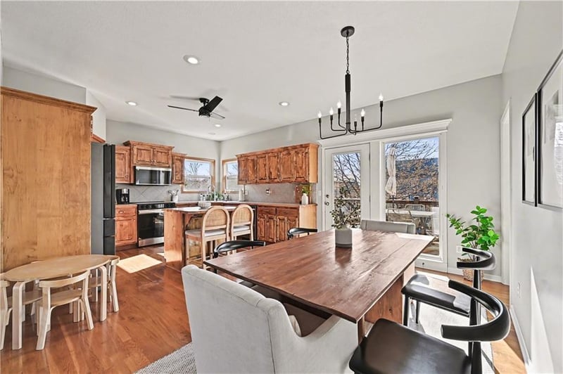 8127 98th Ter, Kansas City, MO 64157