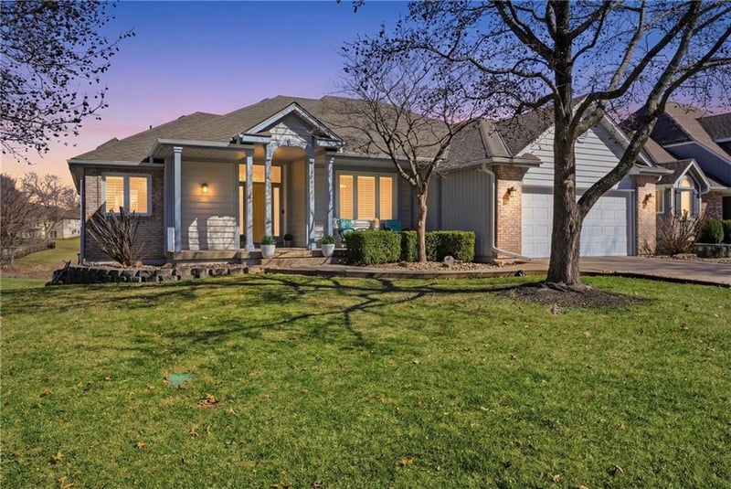 4301 Sapelo Dr, Lee's Summit, MO 64082