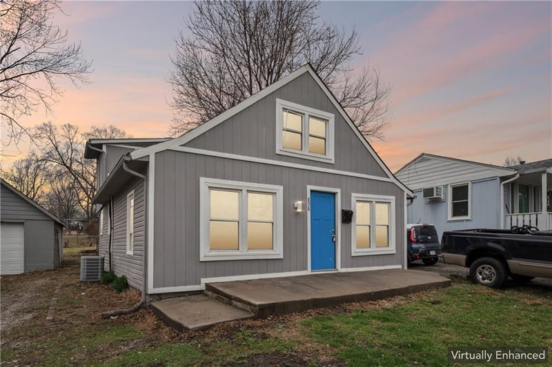 808 S Savage St, Independence, MO 64050