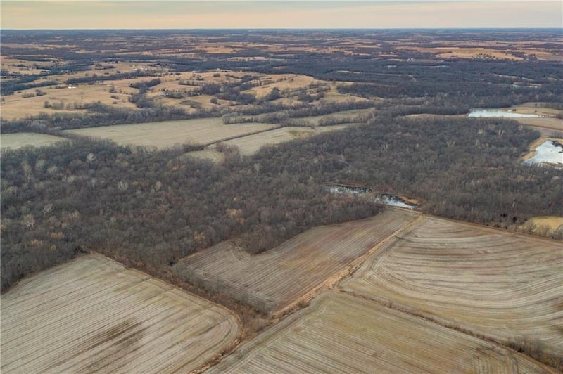 000 520th Rd, Knob Noster, MO 65336