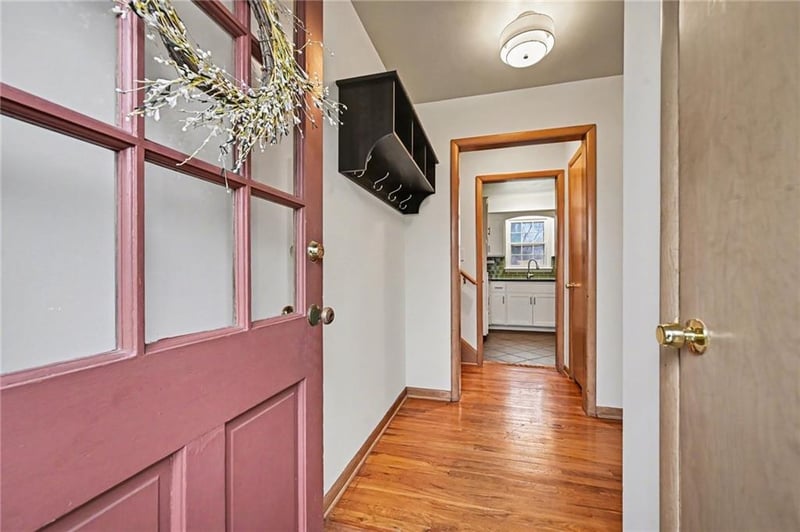 9106 97th St, Overland Park, KS 66212