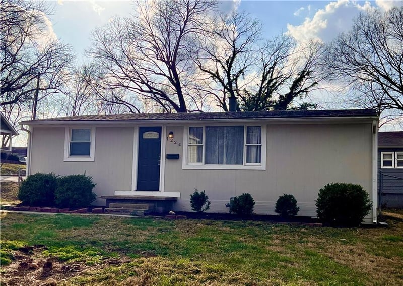 1224 Delaware Ave, Independence, MO 64055
