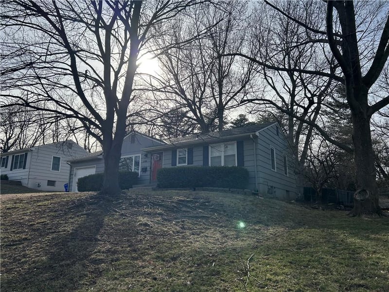 6708 Woodward St, Overland Park, KS 66204