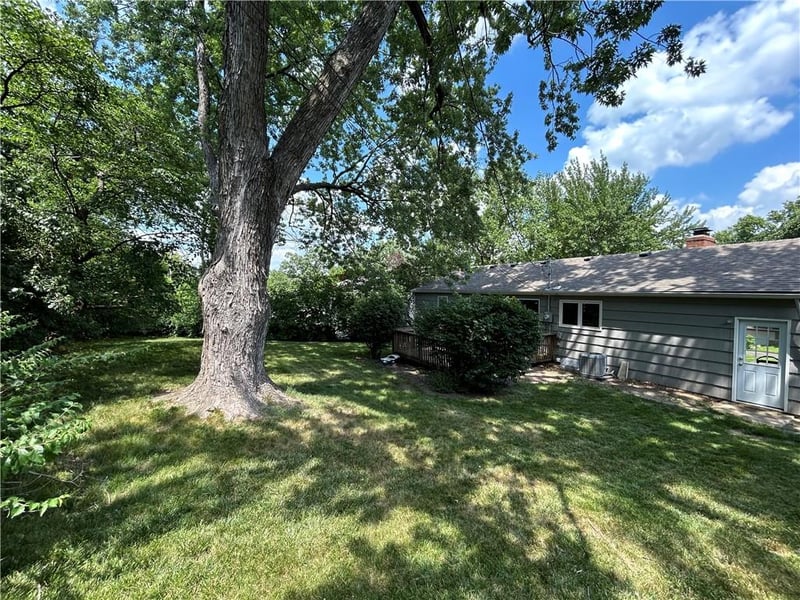 6708 Woodward St, Overland Park, KS 66204