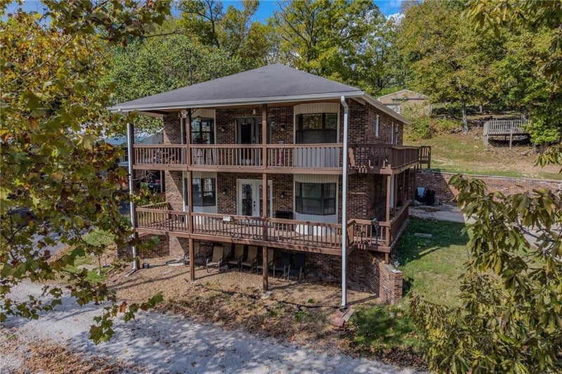 28247 Cove Dr, Lincoln, MO 65338