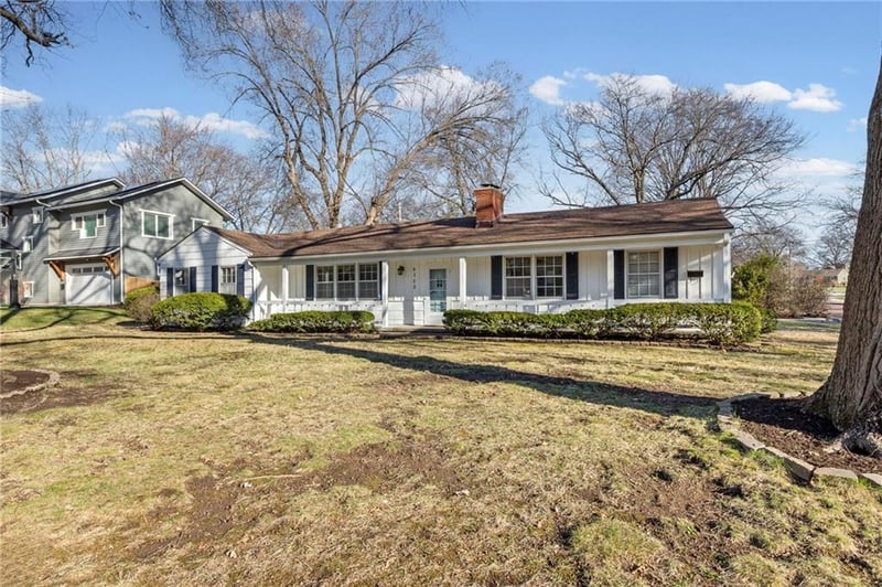 6102 67th Ter, Overland Park, KS 66204