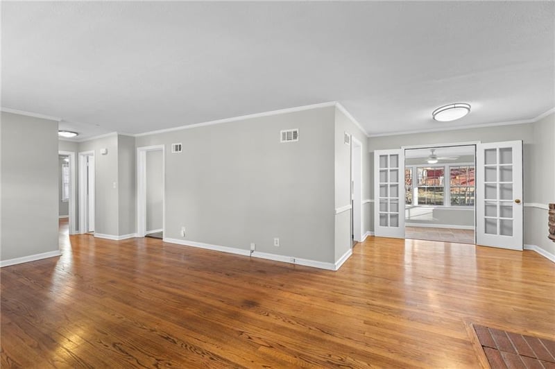 6102 67th Ter, Overland Park, KS 66204