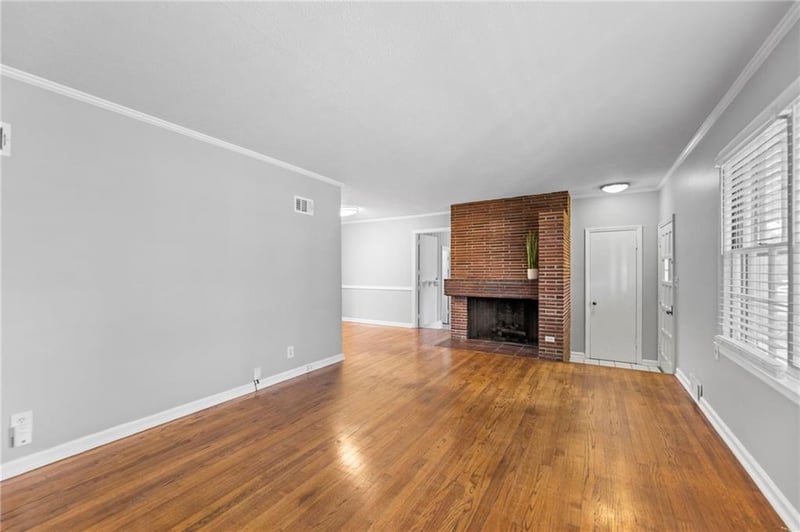 6102 67th Ter, Overland Park, KS 66204