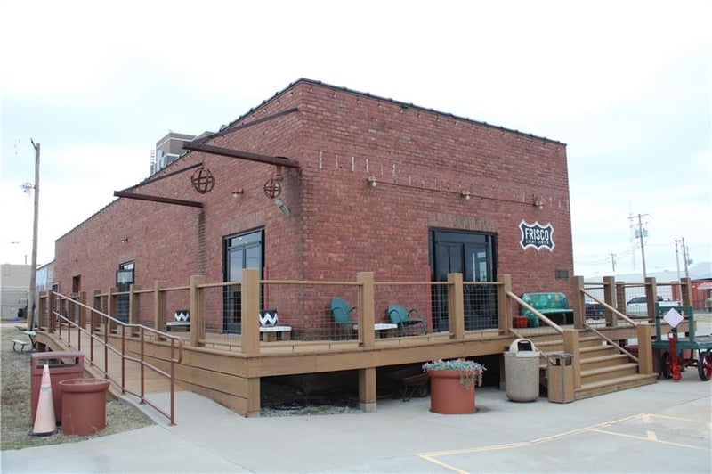 320 Locust St, Pittsburg, KS 66762