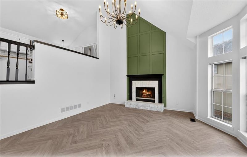 8000 148th St, Overland Park, KS 66223