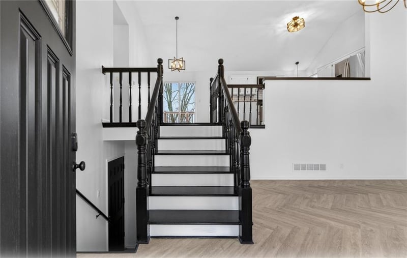 8000 148th St, Overland Park, KS 66223