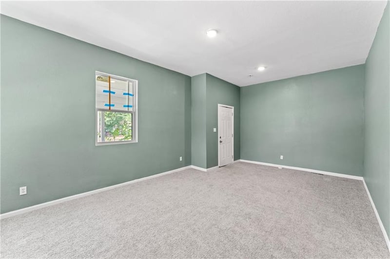 2915 Wabash Ave, Kansas City, MO 64109