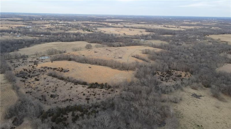 29210 Ssr D Hw, Cleveland, MO 64734