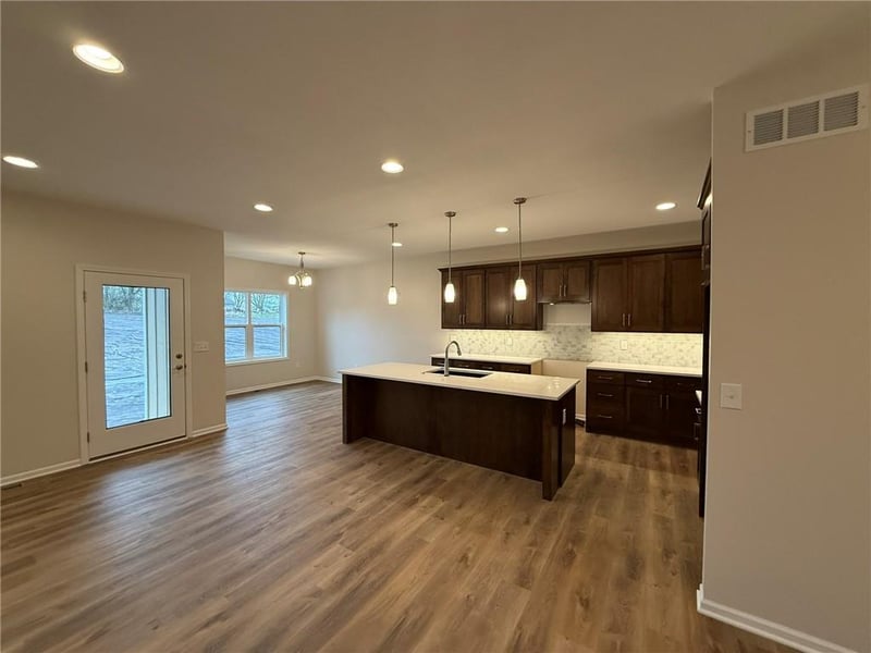 1003 George Ct, Effingham, KS 66023