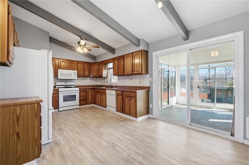 7201 73rd St, Kansas City, MO 64152