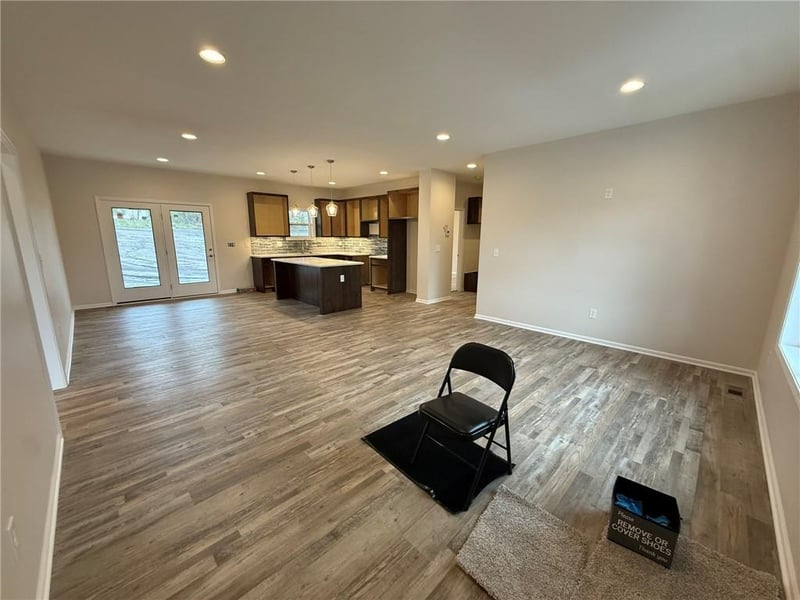 1005 George Ct, Effingham, KS 66023