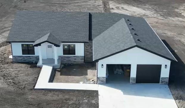 1005 George Ct, Effingham, KS 66023