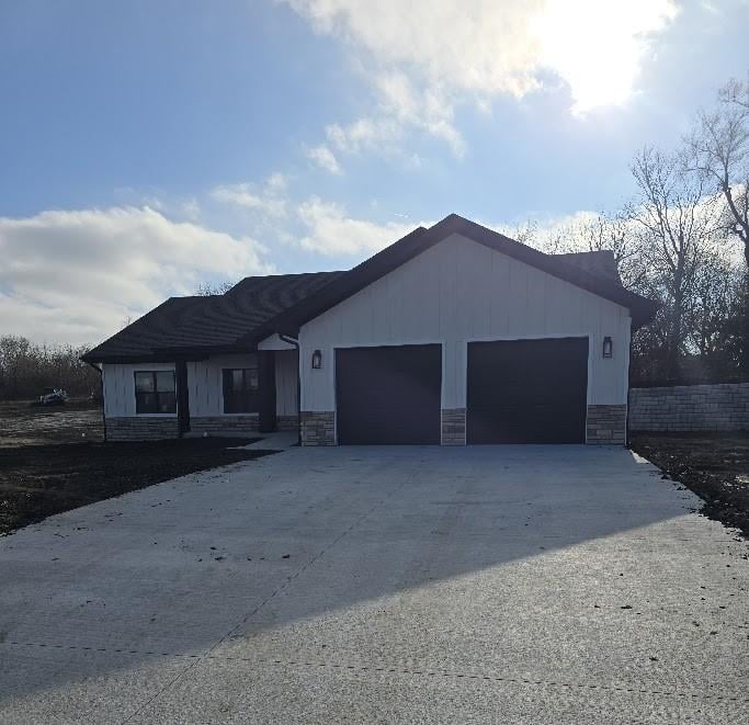 1007 George Ct, Effingham, KS 66023
