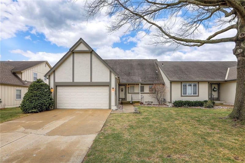 12007 86 St, Kansas City, MO 64138