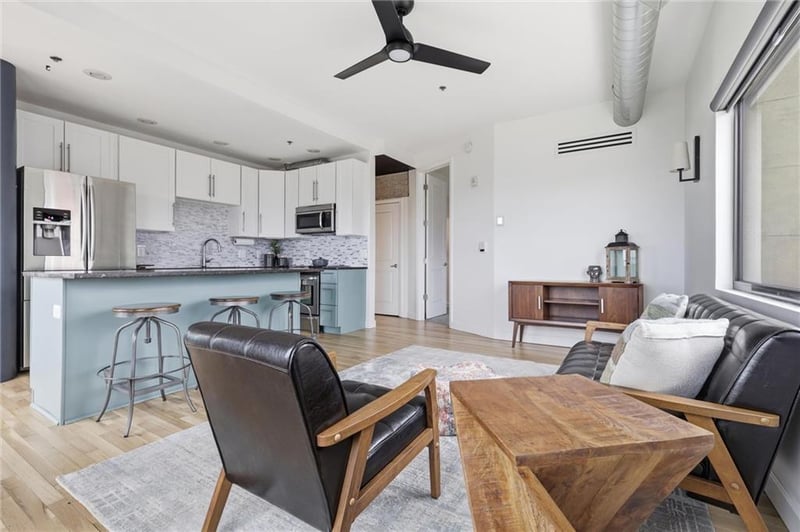 2940 Baltimore Ave #1204, Kansas City, MO 64108