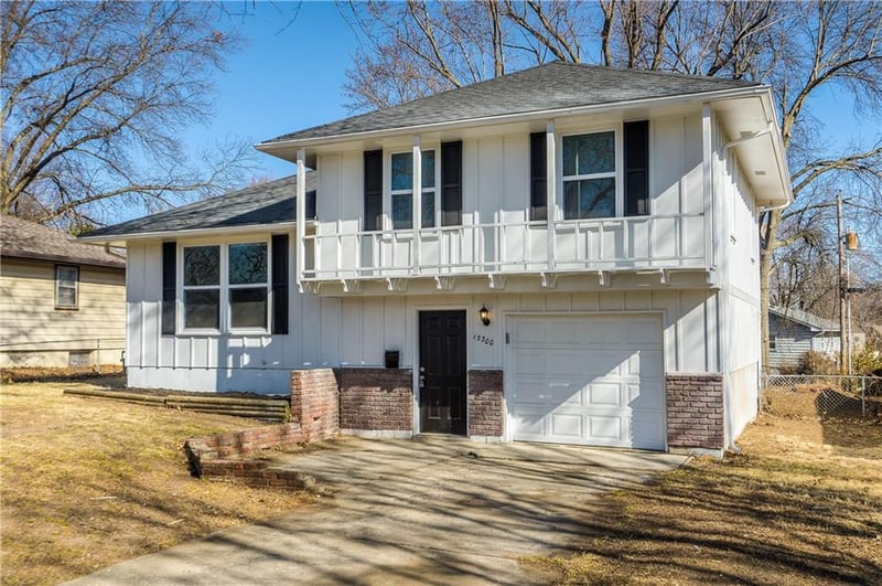 15300 36th Ter, Independence, MO 64055