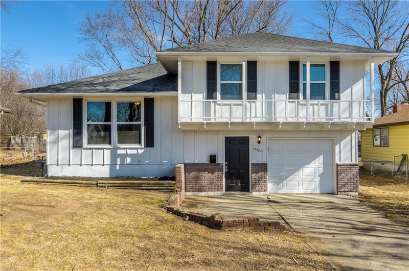 15300 36th Ter, Independence, MO 64055