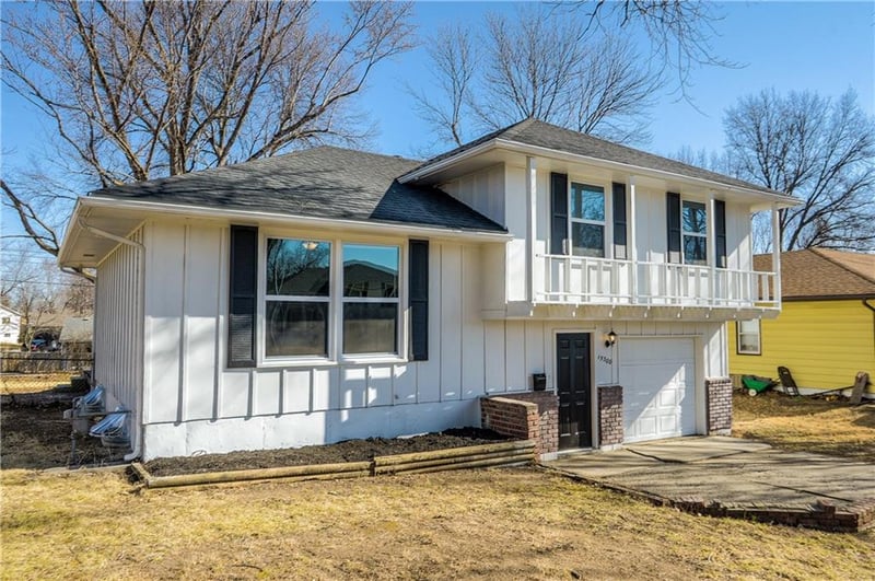 15300 36th Ter, Independence, MO 64055